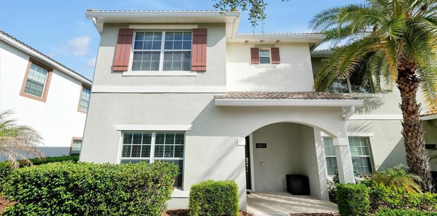 Touwnhouse à STOREY LAKE à Kissimmee, Floride 5 chambres, 197.7 m2 № 2407057