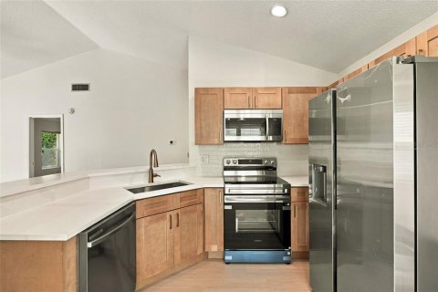 Villa ou maison à vendre à Tampa, Floride: 3 chambres, 105.26 m2 № 2429589 - photo 13