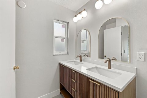 Villa ou maison à vendre à Tampa, Floride: 3 chambres, 105.26 m2 № 2429589 - photo 16