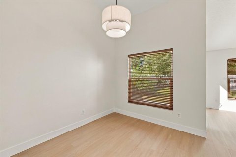 Villa ou maison à vendre à Tampa, Floride: 3 chambres, 105.26 m2 № 2429589 - photo 7