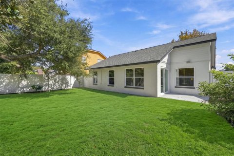 Villa ou maison à vendre à Tampa, Floride: 3 chambres, 105.26 m2 № 2429589 - photo 23