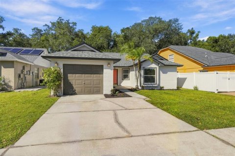 Villa ou maison à vendre à Tampa, Floride: 3 chambres, 105.26 m2 № 2429589 - photo 25