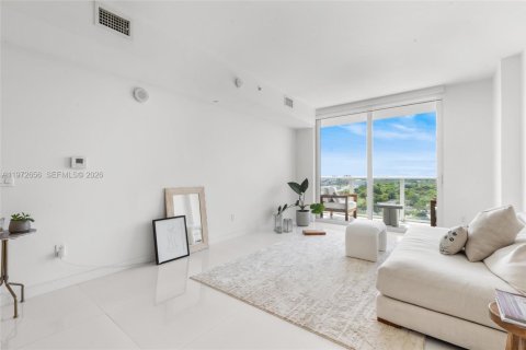 Condominio en venta en Miami, Florida, 1 dormitorio, 59.46 m2 № 2032938 - foto 2