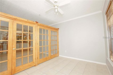 Condo in Orlando, Florida, 2 bedrooms № 2378315 - photo 18