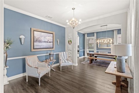 House in Sorrento, Florida 5 bedrooms, 344.76 sq.m. № 1778894 - photo 9