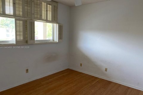 Condominio en alquiler en Tamarac, Florida, 2 dormitorios, 81.75 m2 № 2009025 - foto 8