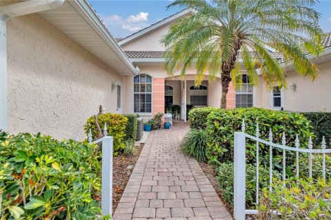 Villa ou maison à vendre à North Port, Floride: 3 chambres, 136.19 m2 № 2144570 - photo 4