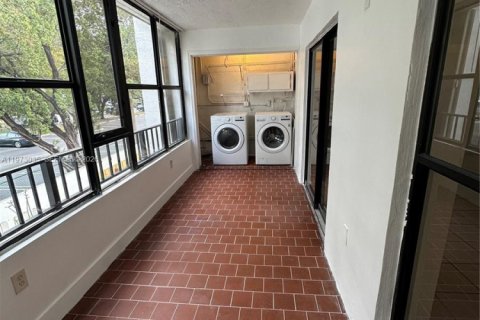 Купить кондоминиум в Майами, Флорида 3 спальни, 112.88м2, № 2033741 - фото 10