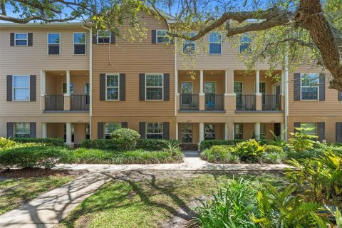 Touwnhouse à vendre à Lake Mary, Floride: 3 chambres, 202.25 m2 № 1725396 - photo 1