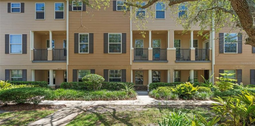 Touwnhouse à Lake Mary, Floride 3 chambres, 202.25 m2 № 1725396
