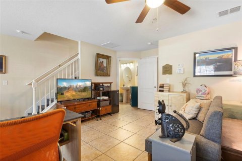 Touwnhouse à vendre à Lake Mary, Floride: 3 chambres, 202.25 m2 № 1725396 - photo 9