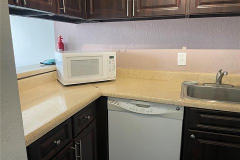 Appartement à louer à Clearwater, Floride: 3 chambres, 118.36 m2 № 2156788 - photo 6