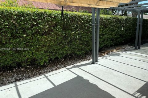 Купить виллу или дом в Катлер-Бей, Флорида 4 спальни, 184.69м2, № 1997460 - фото 27