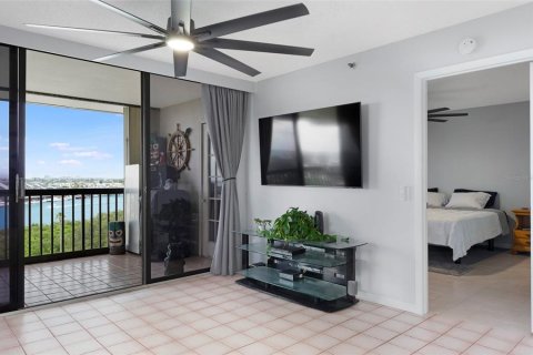 Condominio en venta en Largo, Florida, 2 dormitorios, 134.24 m2 № 1907567 - foto 17