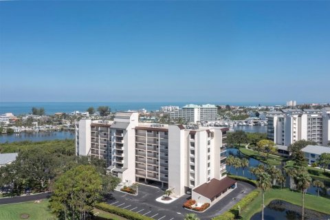 Condominio en venta en Largo, Florida, 2 dormitorios, 134.24 m2 № 1907567 - foto 2