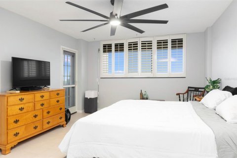 Condominio en venta en Largo, Florida, 2 dormitorios, 134.24 m2 № 1907567 - foto 19