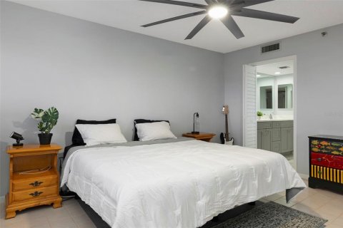 Condominio en venta en Largo, Florida, 2 dormitorios, 134.24 m2 № 1907567 - foto 18