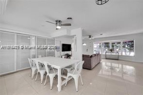 Casa en alquiler en Fort Lauderdale, Florida, 4 dormitorios, 191.01 m2 № 1766922 - foto 14