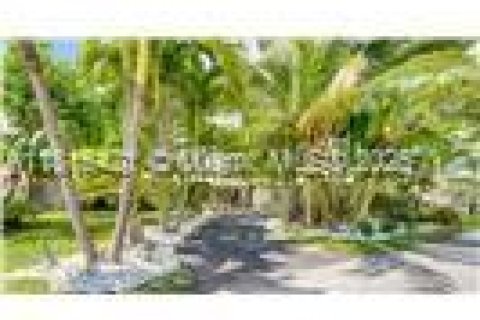 Casa en alquiler en Fort Lauderdale, Florida, 4 dormitorios, 191.01 m2 № 1766922 - foto 5