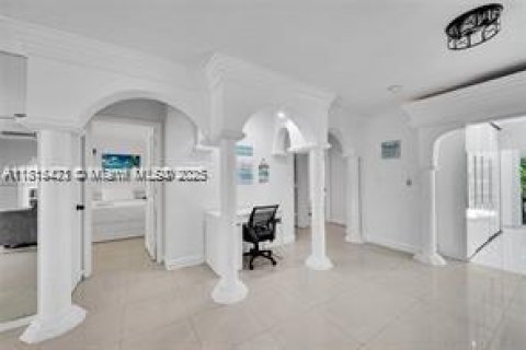 Casa en alquiler en Fort Lauderdale, Florida, 4 dormitorios, 191.01 m2 № 1766922 - foto 11