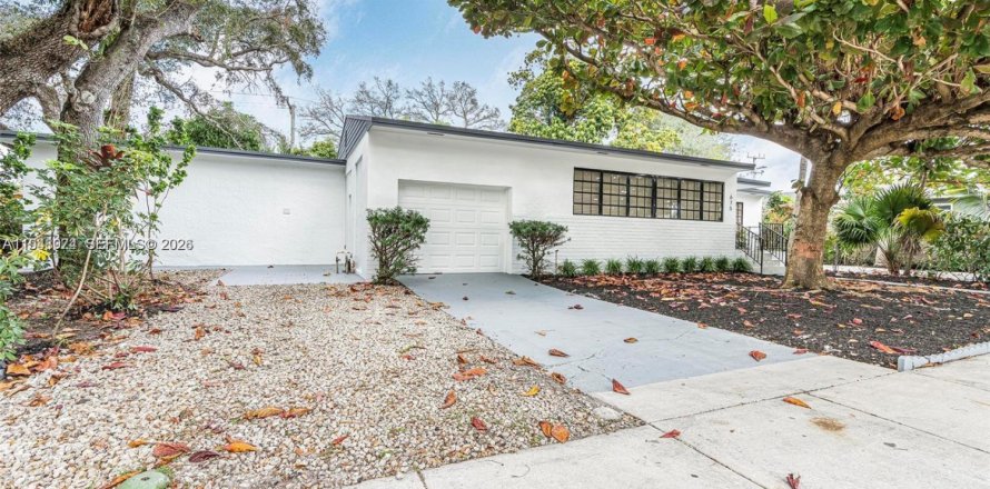 Дом в Майами, Флорида 1 спальня, 226.77м2 № 2004536