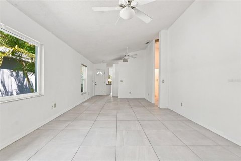 Casa en venta en Sarasota, Florida, 3 dormitorios, 121.05 m2 № 2358331 - foto 5