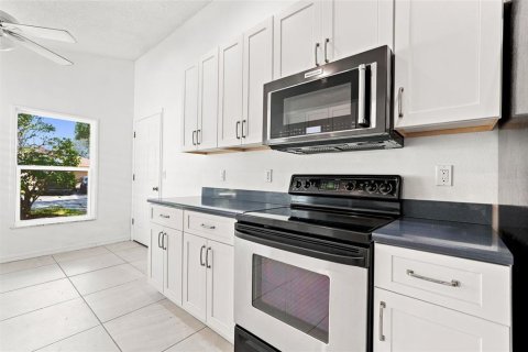 Casa en venta en Sarasota, Florida, 3 dormitorios, 121.05 m2 № 2358331 - foto 16