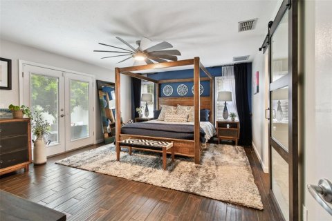 House in Palm Harbor, Florida 4 bedrooms, 248.05 sq.m. № 1826459 - photo 30