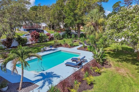 House in Palm Harbor, Florida 4 bedrooms, 248.05 sq.m. № 1826459 - photo 2