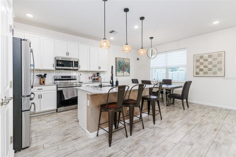 Villa ou maison à louer à Davenport, Floride: 4 chambres, 225.2 m2 № 2421744 - photo 10