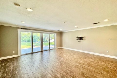 House in Tampa, Florida 4 bedrooms, 236.06 sq.m. № 1884099 - photo 17