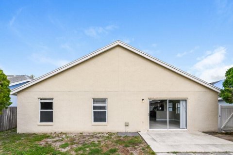 Villa ou maison à louer à Orlando, Floride: 4 chambres, 180.42 m2 № 2434552 - photo 16