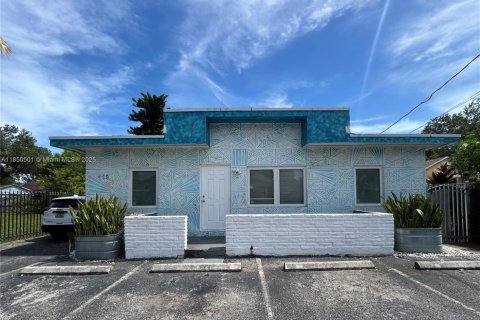 Apartamento en alquiler en Miami, Florida, 2 dormitorios, 92.9 m2 № 1854740 - foto 1