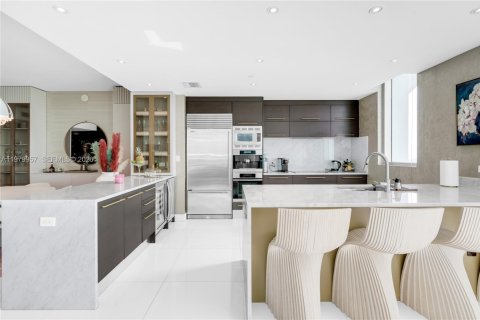 Купить кондоминиум в Майами, Флорида 3 спальни, 239.41м2, № 2048817 - фото 13