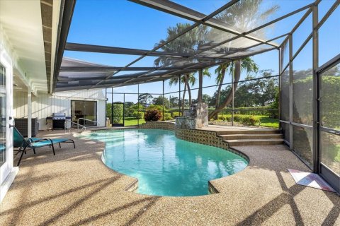House in Clearwater, Florida 5 bedrooms, 328.41 sq.m. № 1744134 - photo 17