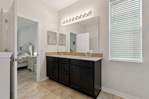 House in Groveland, Florida 4 bedrooms, 188.03 sq.m. № 2304432 - photo 26