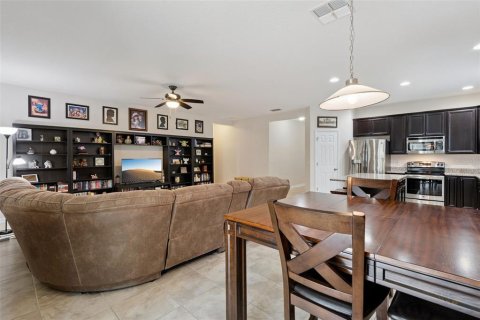 House in Groveland, Florida 4 bedrooms, 188.03 sq.m. № 2304432 - photo 17