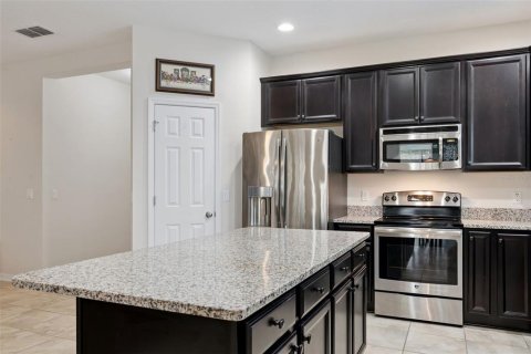 House in Groveland, Florida 4 bedrooms, 188.03 sq.m. № 2304432 - photo 20