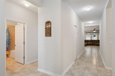 House in Groveland, Florida 4 bedrooms, 188.03 sq.m. № 2304432 - photo 5