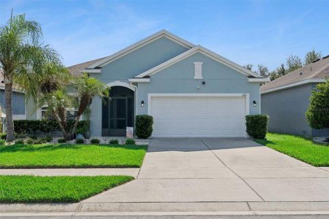 House in Groveland, Florida 4 bedrooms, 188.03 sq.m. № 2304432 - photo 2