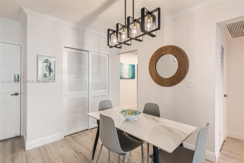 Condominio en alquiler en Hollywood, Florida, 1 dormitorio, 69.21 m2 № 2036178 - foto 5