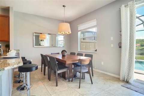 Townhouse in Kissimmee, Florida 4 bedrooms, 177.16 sq.m. № 1901983 - photo 10