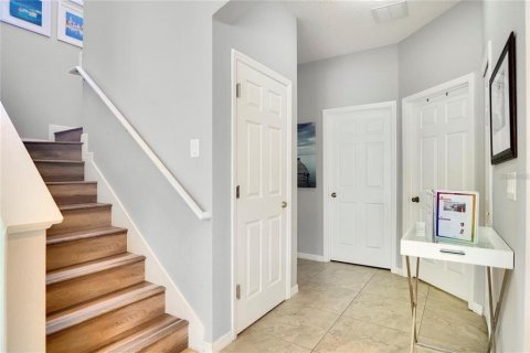 Townhouse in Kissimmee, Florida 4 bedrooms, 177.16 sq.m. № 1901983 - photo 13