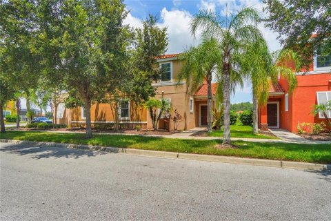 Townhouse in Kissimmee, Florida 4 bedrooms, 177.16 sq.m. № 1901983 - photo 1