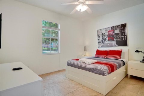 Townhouse in Kissimmee, Florida 4 bedrooms, 177.16 sq.m. № 1901983 - photo 6