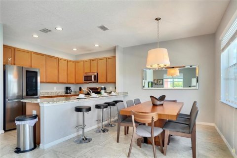 Townhouse in Kissimmee, Florida 4 bedrooms, 177.16 sq.m. № 1901983 - photo 4