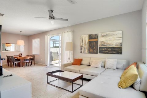 Townhouse in Kissimmee, Florida 4 bedrooms, 177.16 sq.m. № 1901983 - photo 9