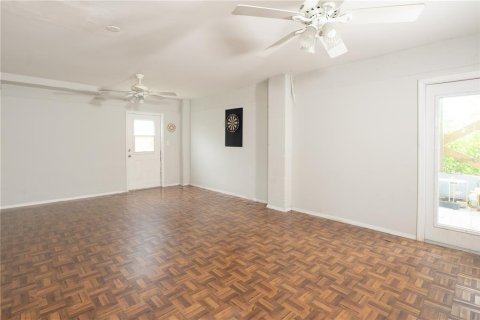 House in Fort Myers, Florida 3 bedrooms, 132.94 sq.m. № 2290960 - photo 26