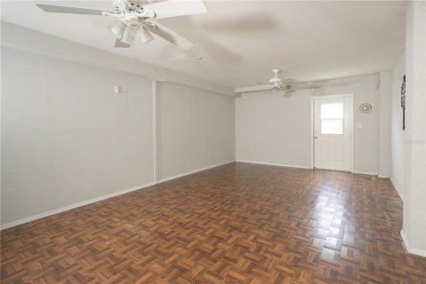 House in Fort Myers, Florida 3 bedrooms, 132.94 sq.m. № 2290960 - photo 25