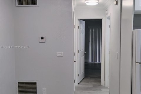 Condominio en alquiler en Miami Gardens, Florida, 1 dormitorio, 57.6 m2 № 1896999 - foto 6